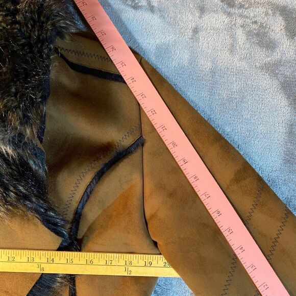 Jacket, Tan Brown Trimmed with Vegan Black Fur, Platinum Utex, Small - Picture 8 of 11